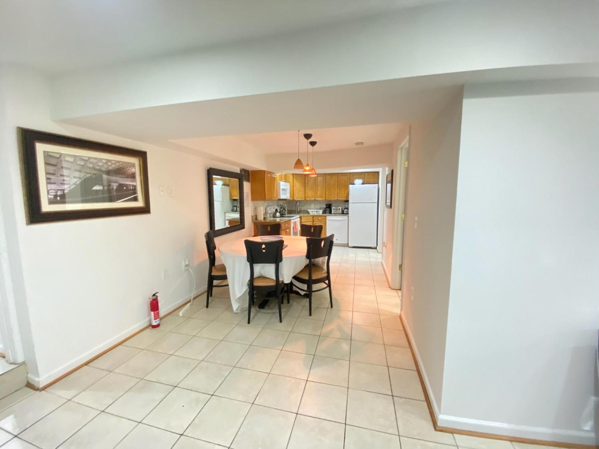 Comfy Basement Home 2 Bdrm1Den 3Queen Beds 华盛顿哥伦比亚 外观 照片